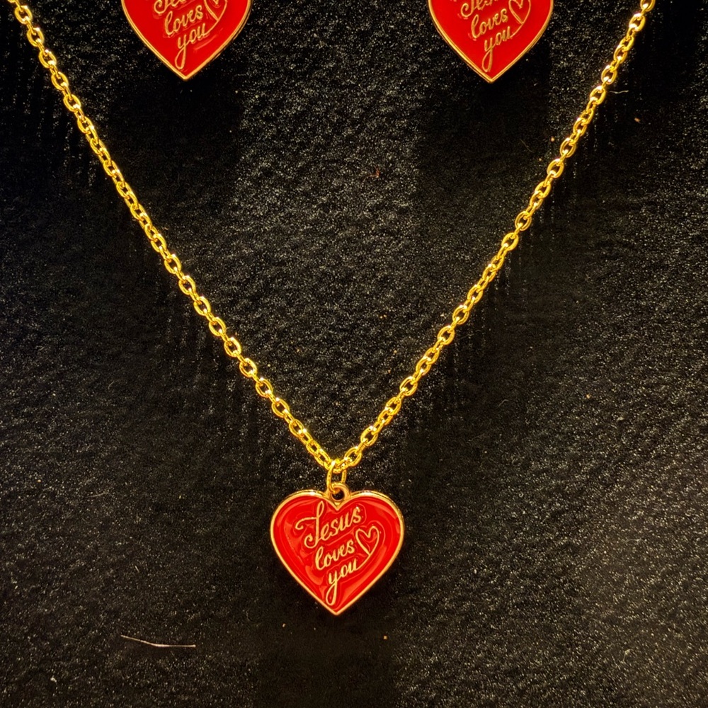 Heartfelt Gold and Red Necklace Set